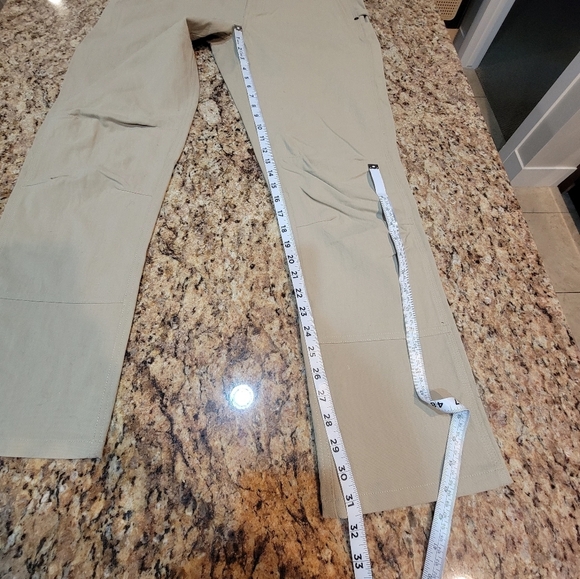 Flylow Gear Trailworks Pant Men's in Tan Men's 34X32 Outdoor Workwear NWOT - Picture 6 of 12